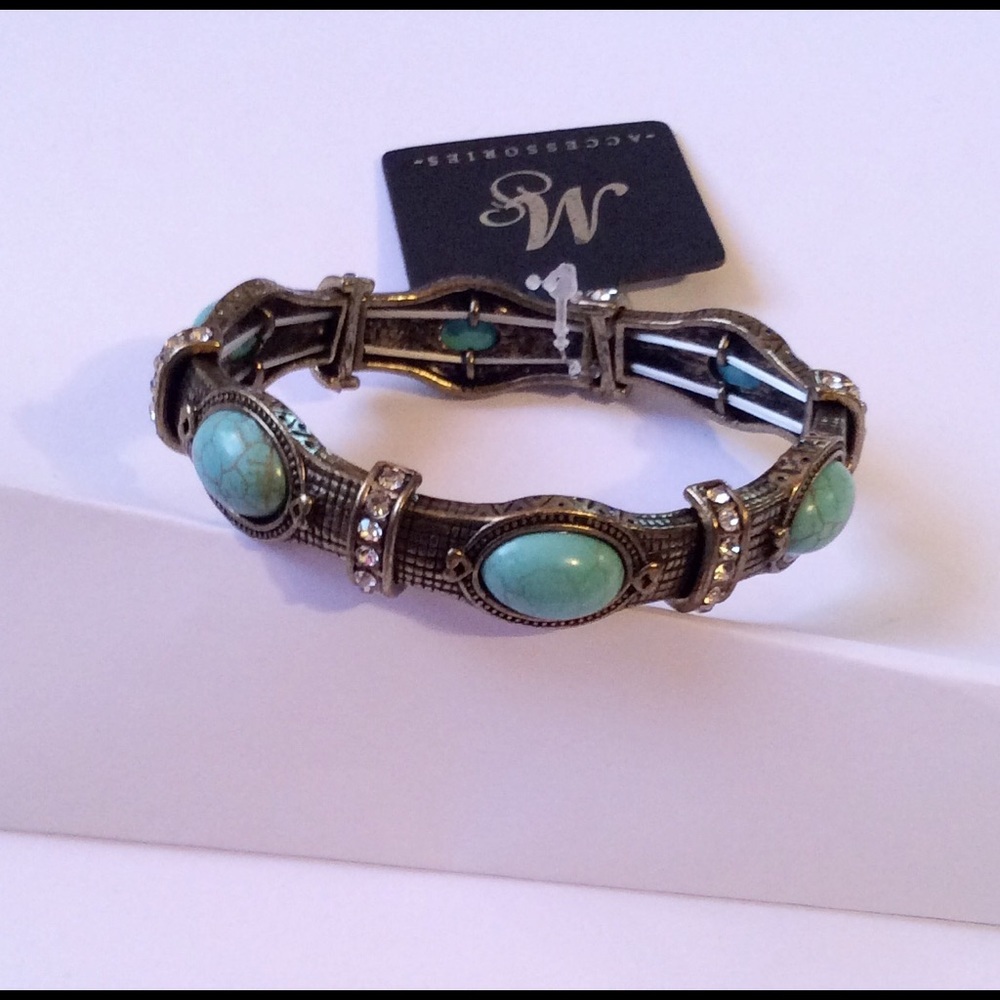 COPY - Rhinestone Turquoise Stretch Bracelet NWT
